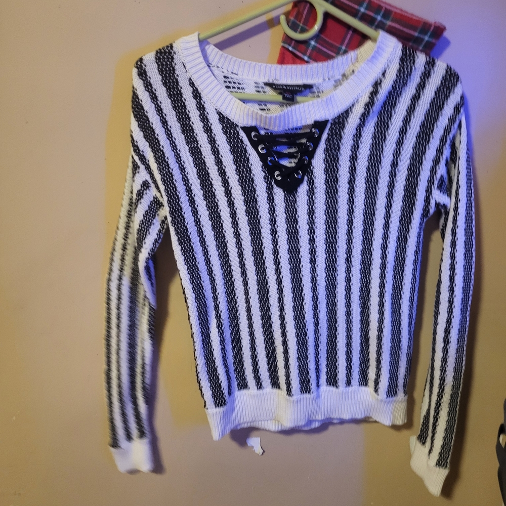 Rock & Republic Black and White Lace-Up Sweater